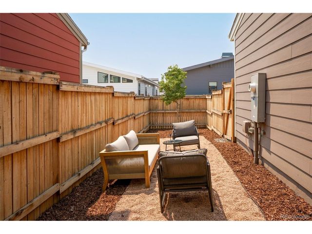 6317 Hanover St, Denver, CO 80238