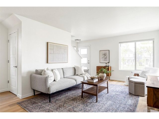 6317 Hanover St, Denver, CO 80238