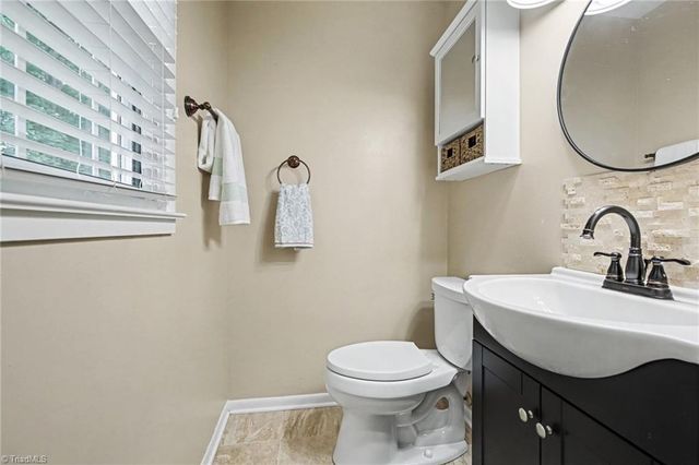3212 Flanders Court, High Point, NC 27265
