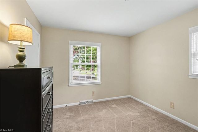 3212 Flanders Court, High Point, NC 27265