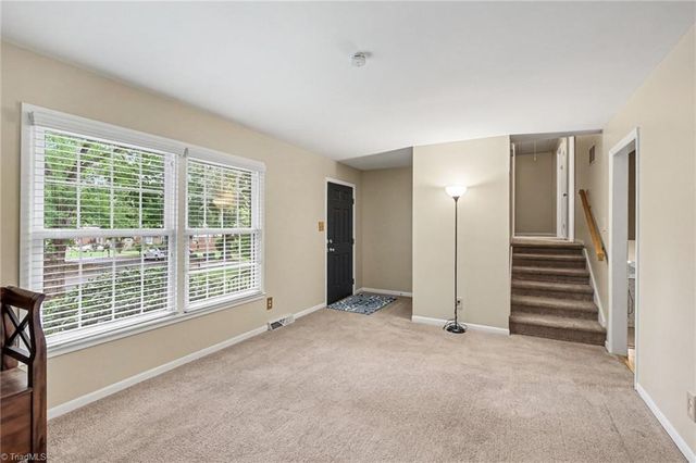 3212 Flanders Court, High Point, NC 27265