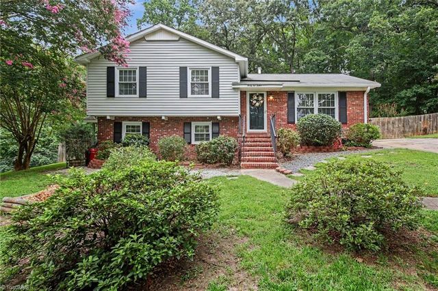 3212 Flanders Court, High Point, NC 27265