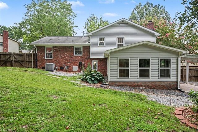 3212 Flanders Court, High Point, NC 27265