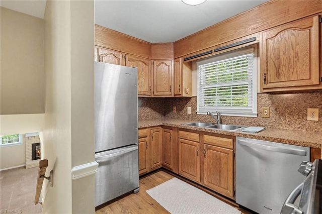 3212 Flanders Court, High Point, NC 27265