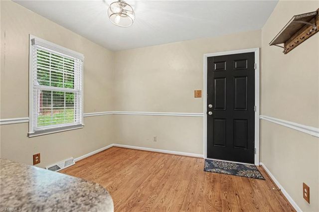 3212 Flanders Court, High Point, NC 27265