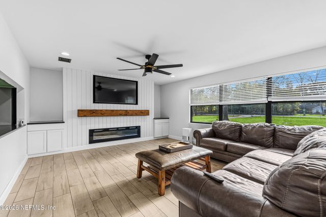 2961 BEAVER Avenue, Middleburg, FL 32068