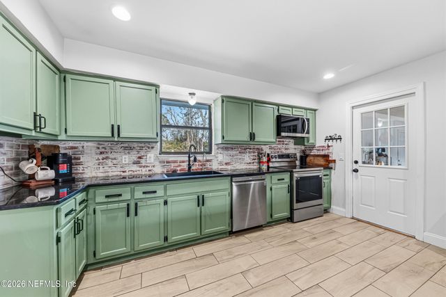 2961 BEAVER Avenue, Middleburg, FL 32068