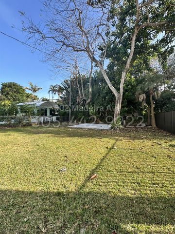502 Madeira Ave G, Coral Gables, FL 33134