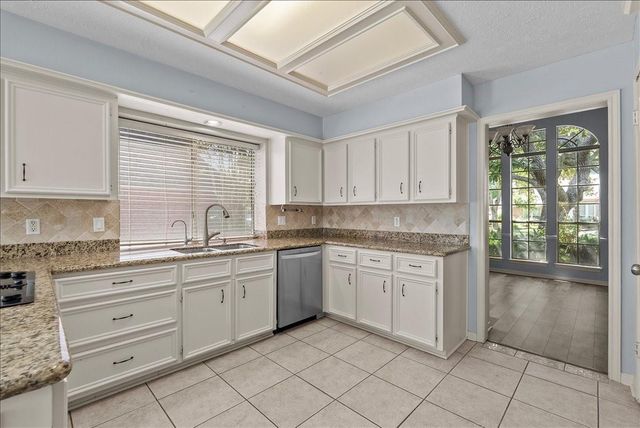 2422 Fairwind Drive, Houston, TX 77062