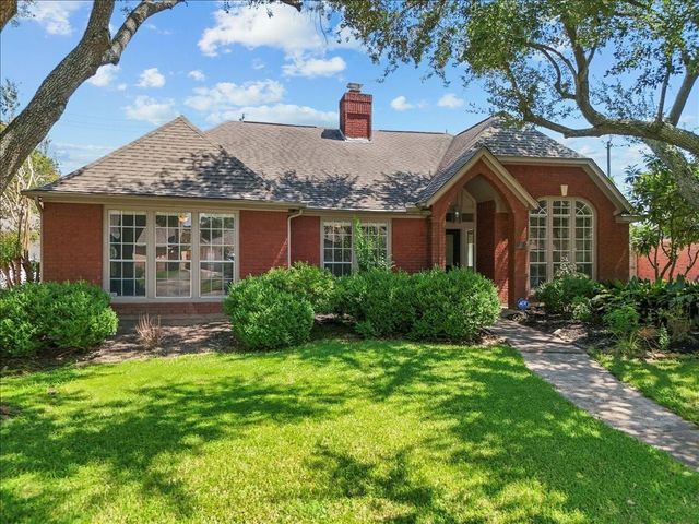 2422 Fairwind Drive, Houston, TX 77062