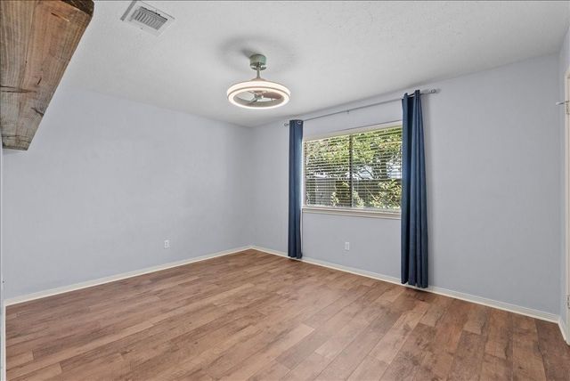 2422 Fairwind Drive, Houston, TX 77062