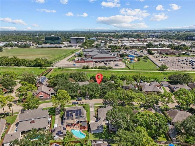 2422 Fairwind Drive, Houston, TX 77062