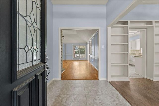 2422 Fairwind Drive, Houston, TX 77062