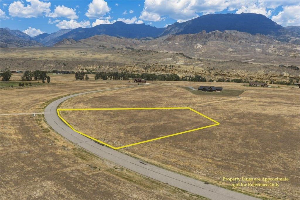 129 Stillwater Dr, Cody, WY 82414 photo 1