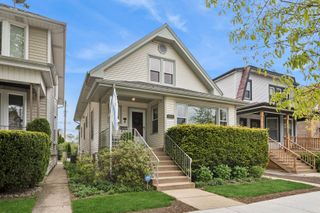 5339 W Berenice Avenue, Chicago, IL 60641