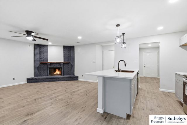 5733 Maiden Lane, Fort Worth, TX 76131