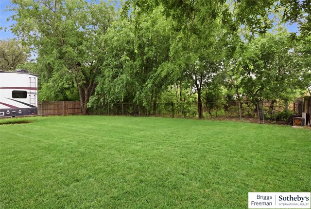 5733 Maiden Lane, Fort Worth, TX 76131