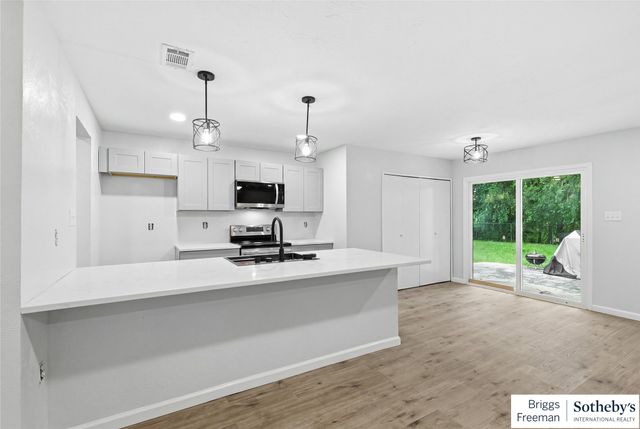 5733 Maiden Lane, Fort Worth, TX 76131