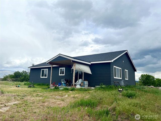 38 Miller Road, Omak, WA 98841