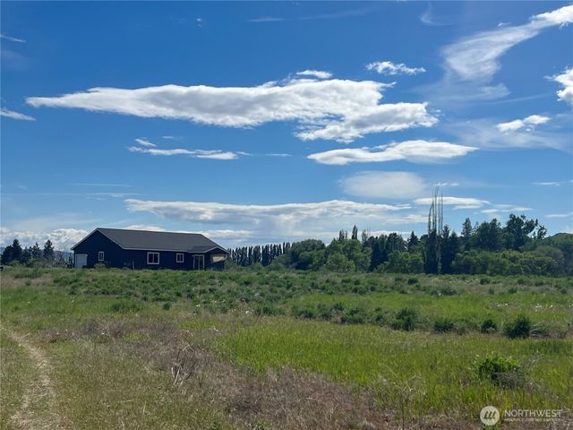 38 Miller Road, Omak, WA 98841