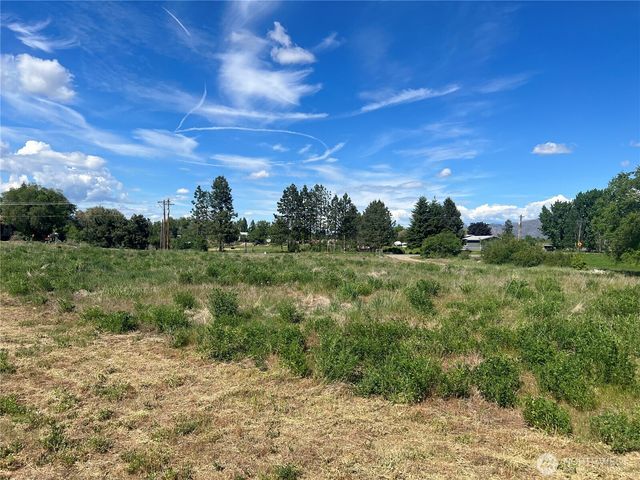 38 Miller Road, Omak, WA 98841