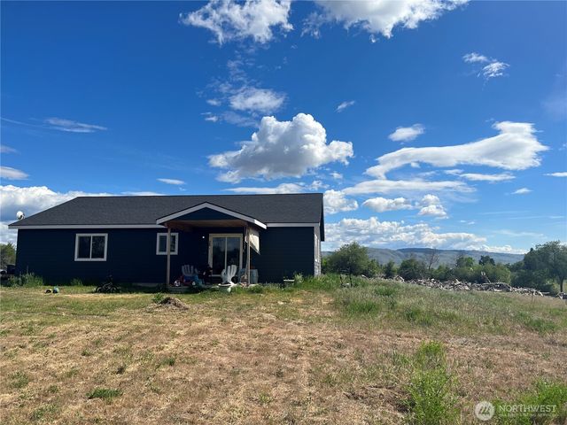 38 Miller Road, Omak, WA 98841