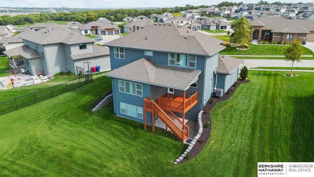 9964 S 105 Avenue, Papillion, NE 68046