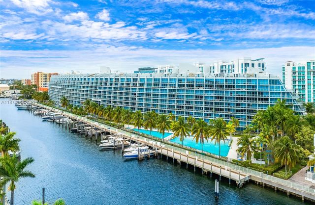 2950 NE 188th St 302, Aventura, FL 33180