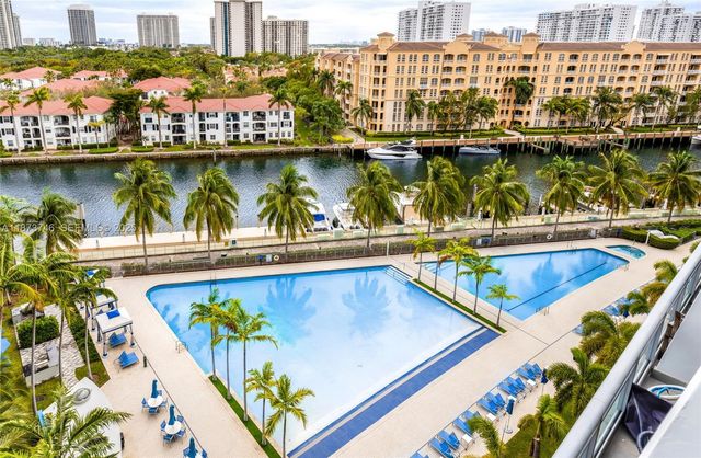 2950 NE 188th St 302, Aventura, FL 33180