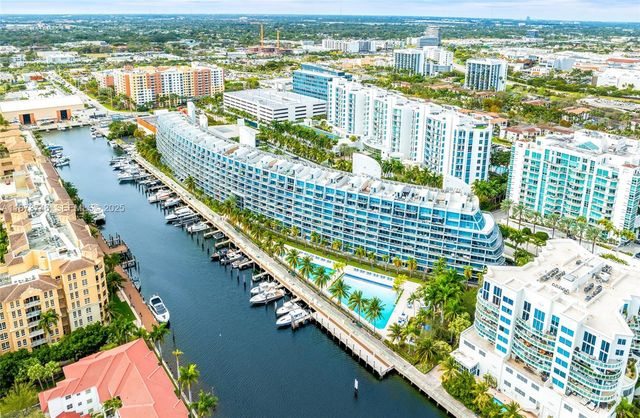 2950 NE 188th St 302, Aventura, FL 33180