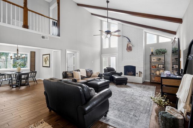 11735 Glenway Drive, Houston, TX 77070