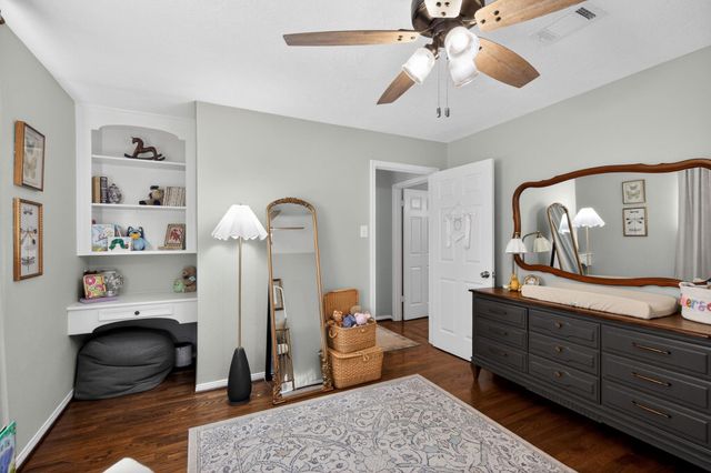 11735 Glenway Drive, Houston, TX 77070