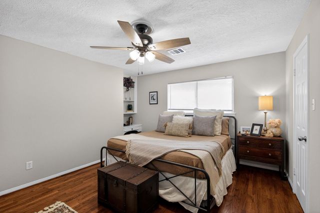 11735 Glenway Drive, Houston, TX 77070