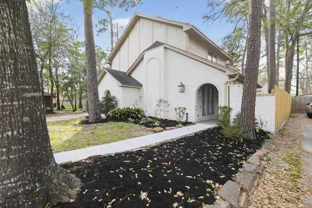 11735 Glenway Drive, Houston, TX 77070