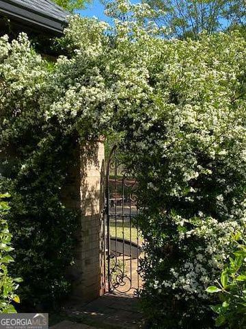 222 Deerhill Drive, Bogart, GA 30622