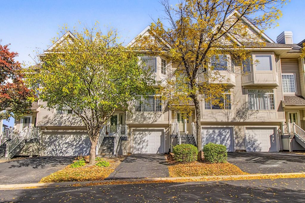 8808 Brunell Way 402, Inver Grove Heights, MN 55076 — exterior
