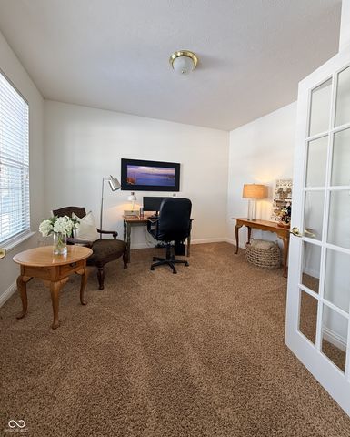 6883 Roundrock Court, Avon, IN 46123