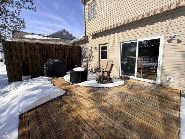 6883 Roundrock Court, Avon, IN 46123