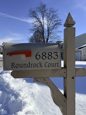 6883 Roundrock Court, Avon, IN 46123