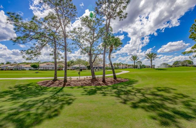 10264 Osprey Trace, West Palm Beach, FL 33412