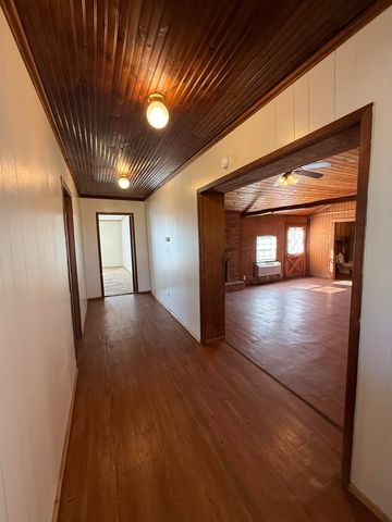 2641 Amos, Longview, TX 75602