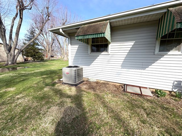 153 N Pleasant Run, Crawfordsville, IN 47933