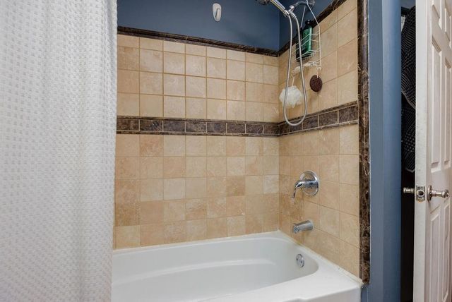 44 Acorn Street, Hartford, VT 05001