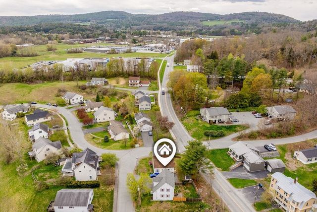 44 Acorn Street, Hartford, VT 05001