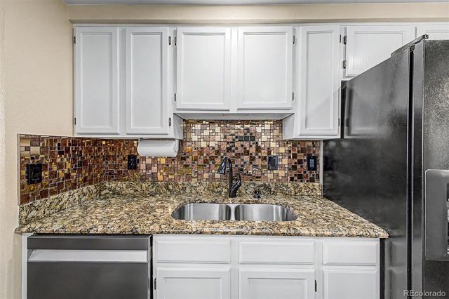8350 S Upham Way, Littleton, CO 80128