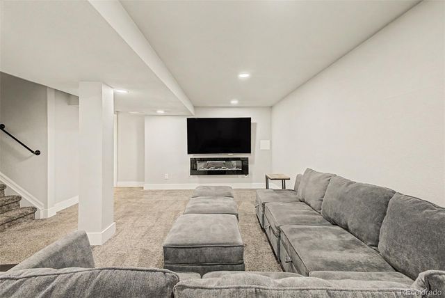 8350 S Upham Way, Littleton, CO 80128
