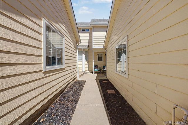 8350 S Upham Way, Littleton, CO 80128