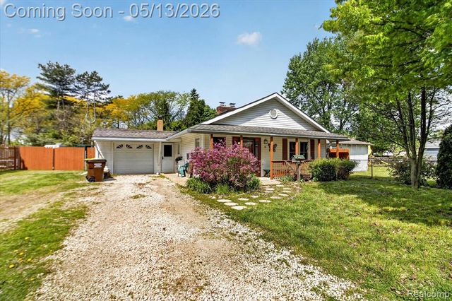50 Clarence Street, Belleville, MI 48111