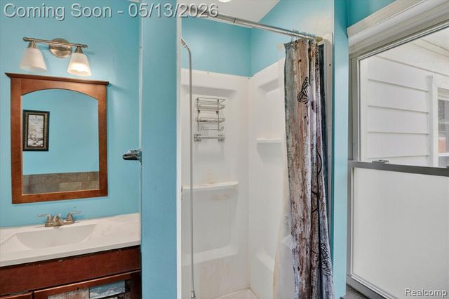 50 Clarence Street, Belleville, MI 48111