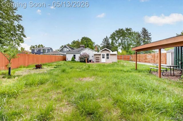 50 Clarence Street, Belleville, MI 48111